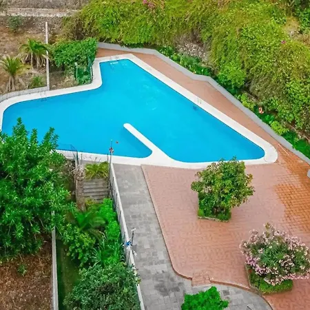 Modernes Mit Bergblick Und Grossen Pool Apartamento