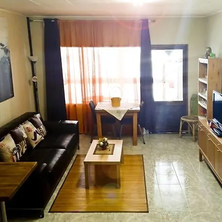 Apartamento Modernes Mit Bergblick Und Grossen Pool